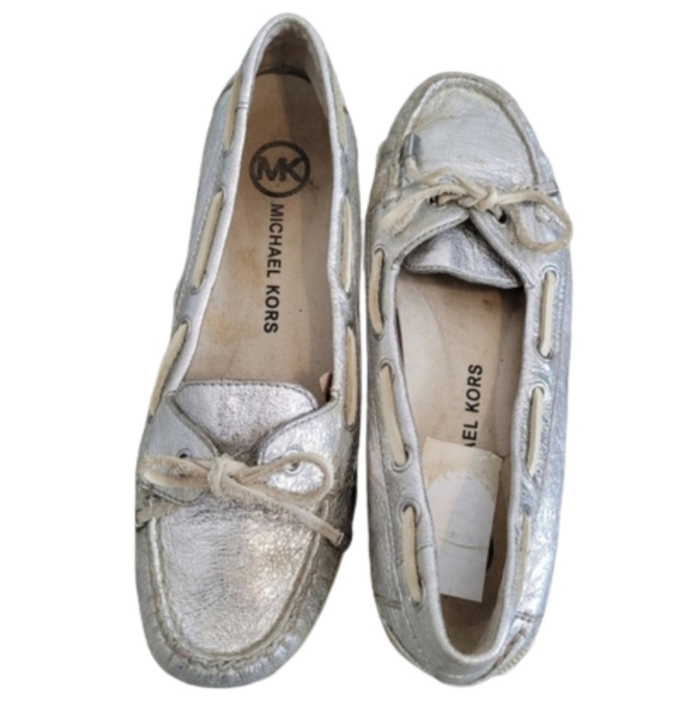 Michael Kors silver crackle boat shoe loafers